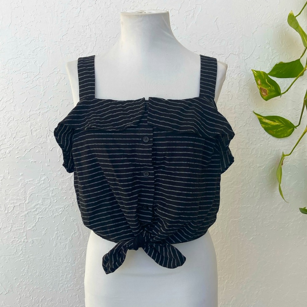 LUSH Black White Stripe Cropped Ruffle Tank Tie Front Button Down Blouse Medium